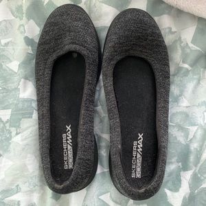 Sketchers gogamax shoes size 7.5